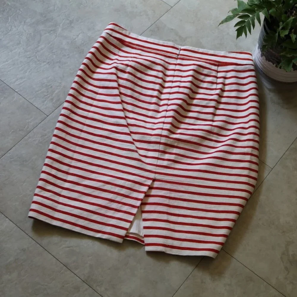 J. CREW No. 2 Pencil Skirt in Deck Stripe Style # 82131 - Red, Size 2 - Picture 10 of 16